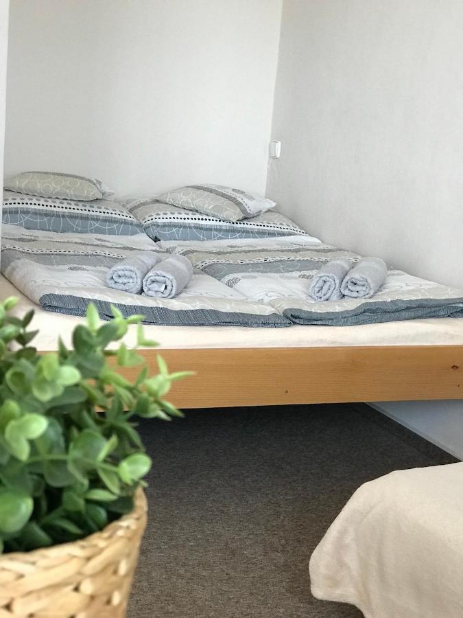 Pension Crhan Mikulov Eksteriør bilde